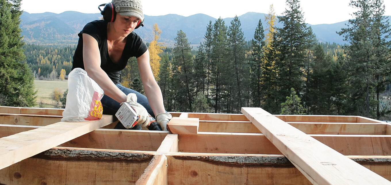 How to Live Completely Off Grid Without Debt – Mother Earth News - Vimarsana News